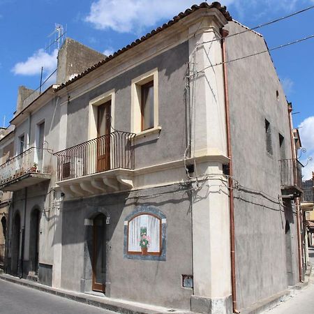 Vila Al Maratoneta Linguaglossa Exteriér fotografie