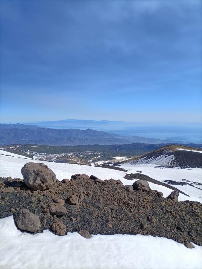 Vila Al Maratoneta Linguaglossa Exteriér fotografie
